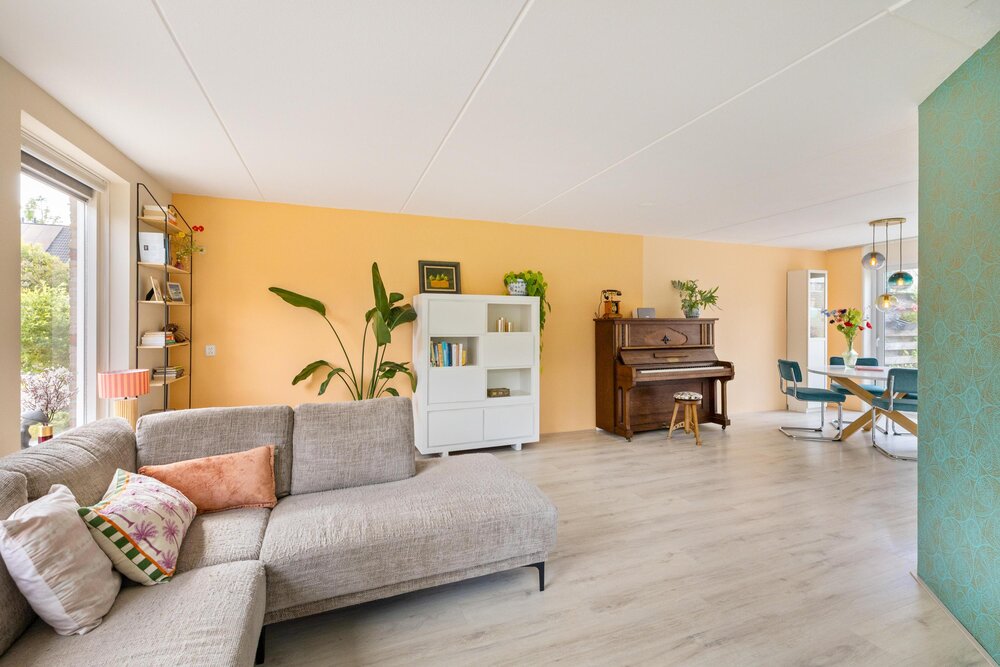 Aak 13, 9801 MD Zuidhorn - € 375.000 k.k. - Boekholt & partners makelaars Groningen