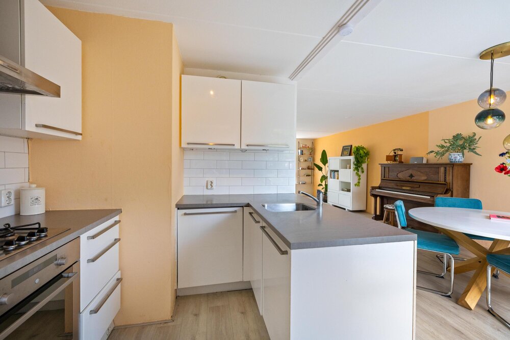 Aak 13, 9801 MD Zuidhorn - € 375.000 k.k. - Boekholt & partners makelaars Groningen