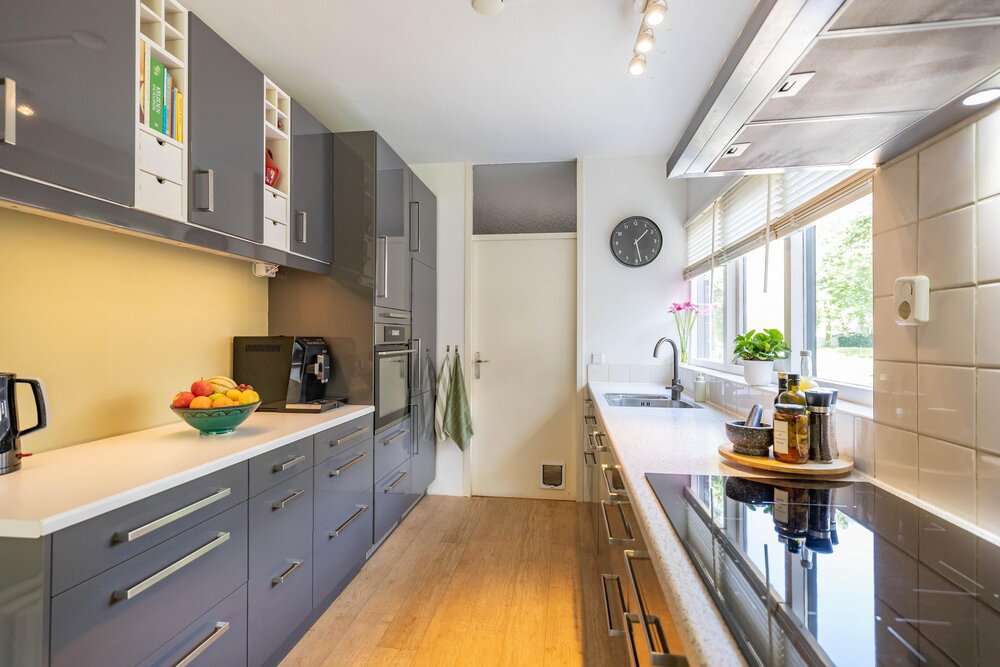 Ten Oeverlaan 28, 9744 GD Groningen - € 375.000 k.k. - Boekholt & partners makelaars Groningen