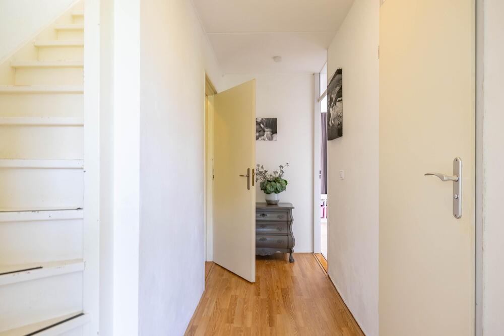 Ten Oeverlaan 28, 9744 GD Groningen - € 375.000 k.k. - Boekholt & partners makelaars Groningen
