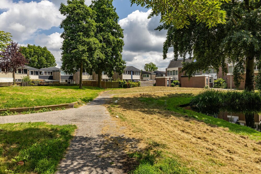 Ten Oeverlaan 28, 9744 GD Groningen - € 375.000 k.k. - Boekholt & partners makelaars Groningen
